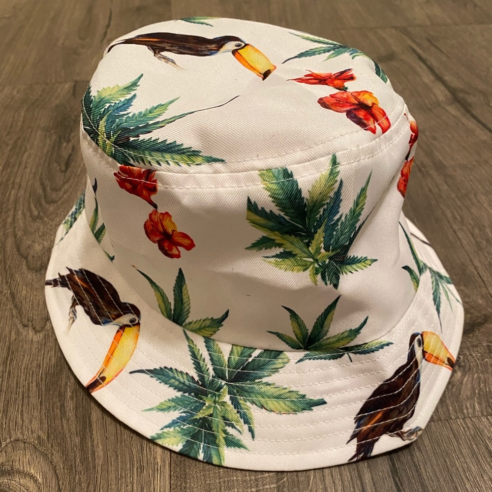 Summertime bucket hat